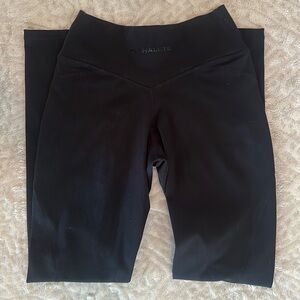 SURFACE POWER LEGGING
Woman's Single Brushed Cross Wrapped 27" Legging SMALL